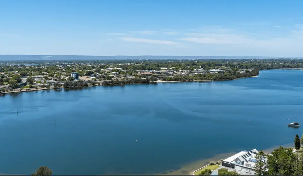 Applecross 2房  Applecross living with an awesome view.