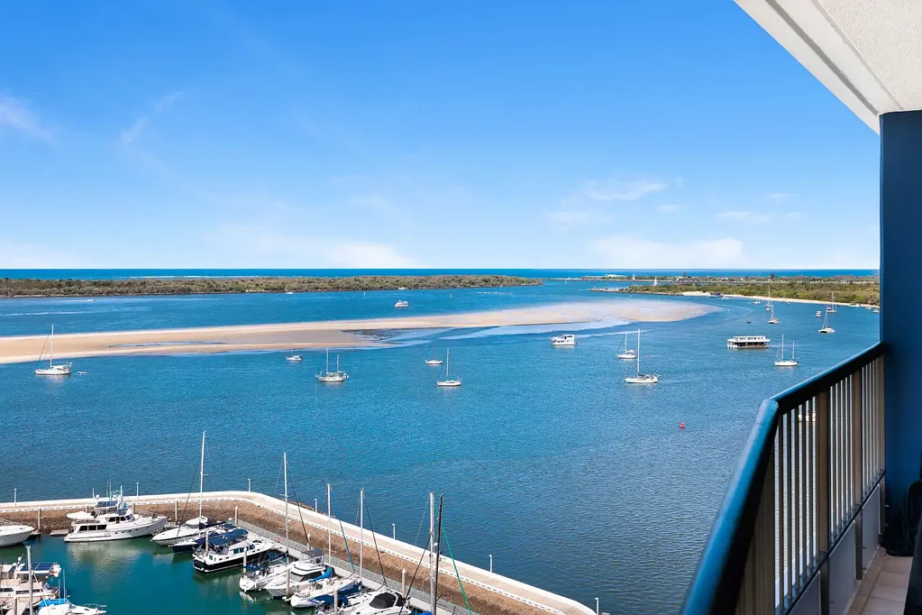 Runaway Bay 2غرفة نوم Spectacular N/E Broadwater & Ocean Views - Superb 14th Level - Tastefully Renovated