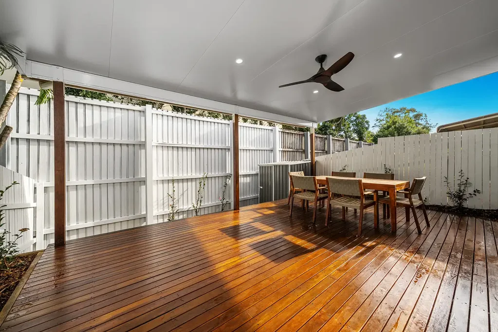 Newly renovated 2 bedroom unit in prime location!