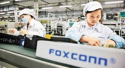 媒体：10月以来富士康iPhone工厂已裁员5万人