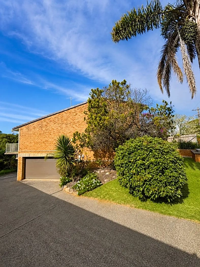Nambucca Heads 3房  Stylish Split-Level Living by the Beach
