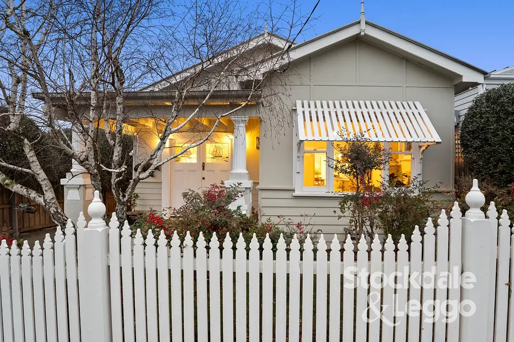 55 Fifth Avenue, Rosebud, VIC 3939