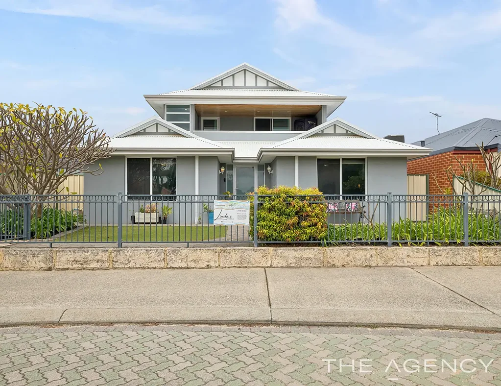 Success 4Habitaciones Impressive double storey family home
