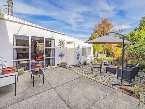 Parkside 3房  Rent or Reside - Renovate or Detonate