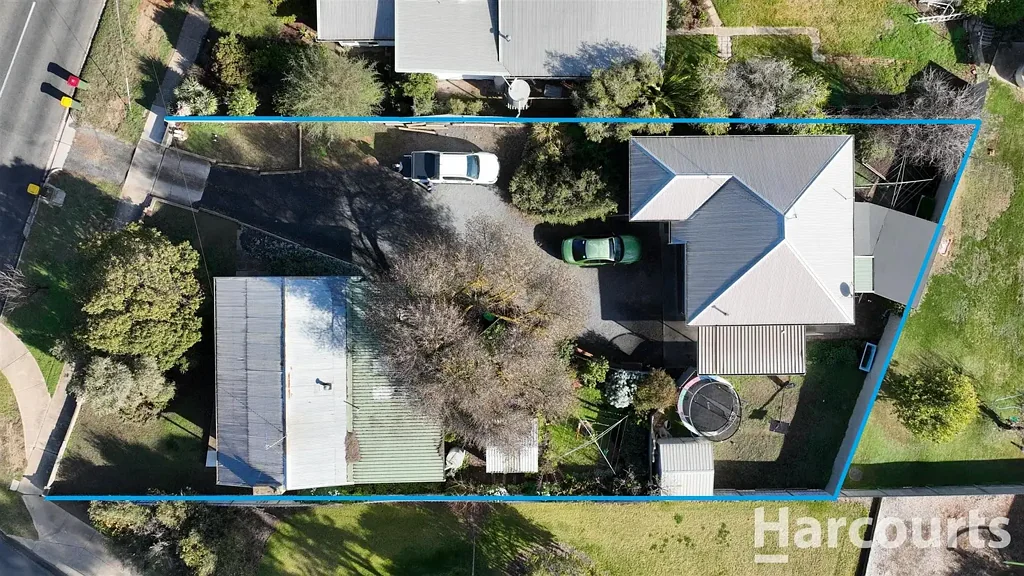 Horsham 5 Bedroom Savvy Investment Opportunity