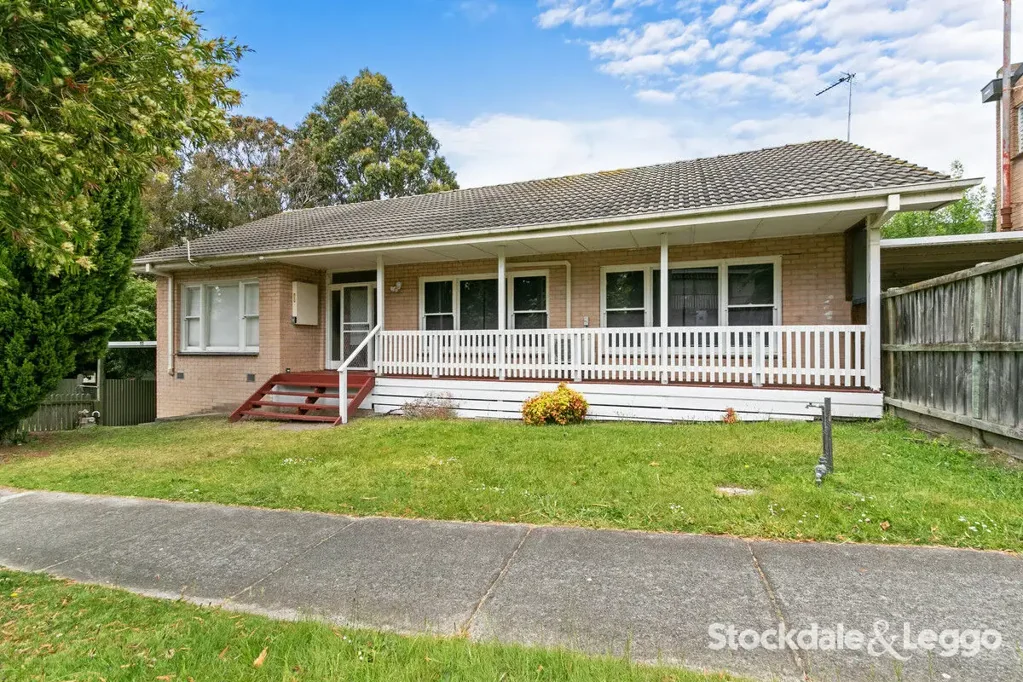 Morwell 3 Bedroom HOUSE WITH ADJOINING SHOP