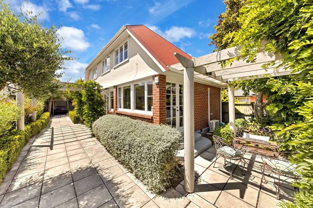 36 Wades Avenue, Saint Martins, Christchurch, Canterbury