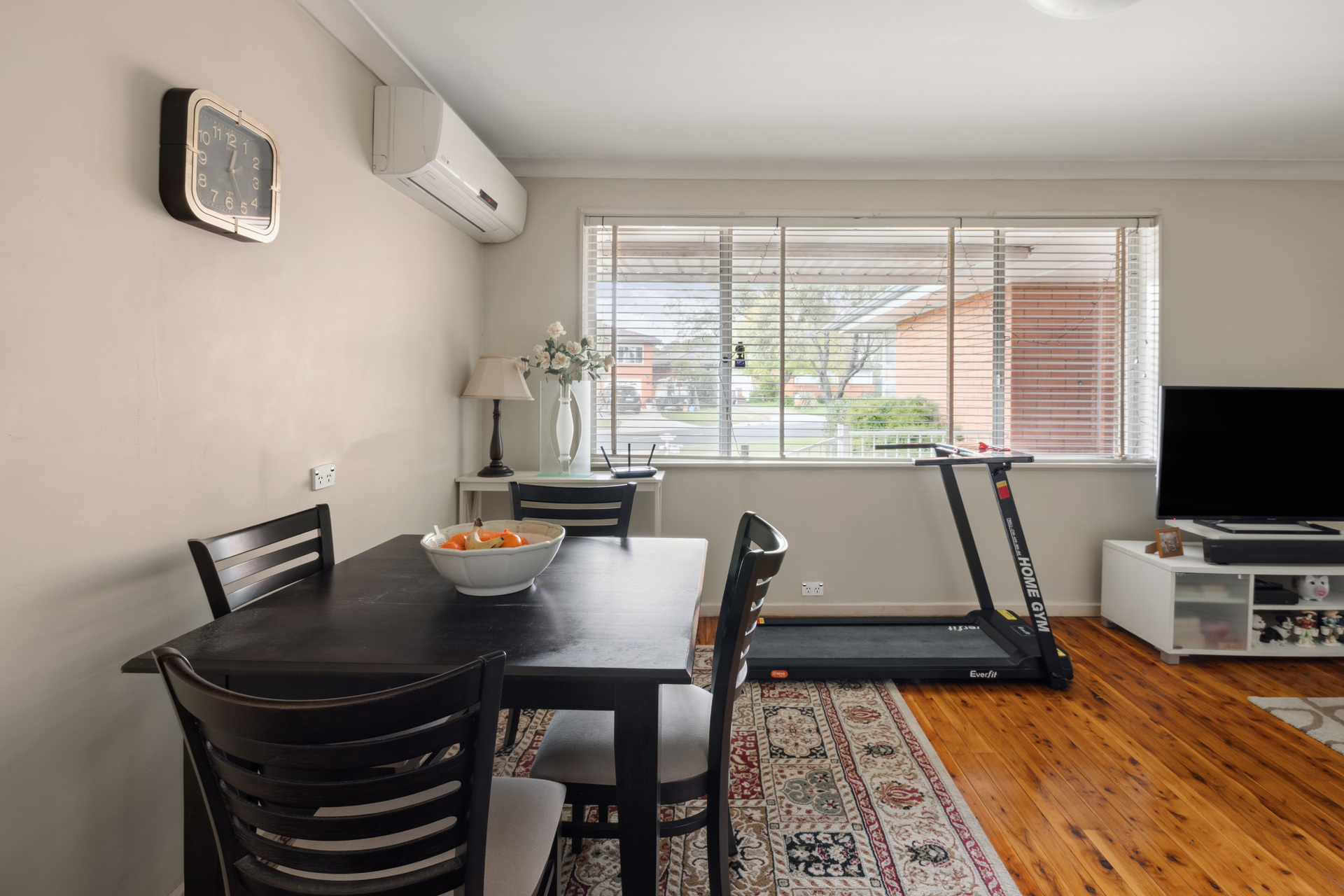 14 KURRAJONG AV, GEORGES HALL NSW 2198, 0 chambres, 0 salles de bain, House