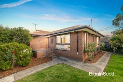 830 High Street Road, Glen Waverley