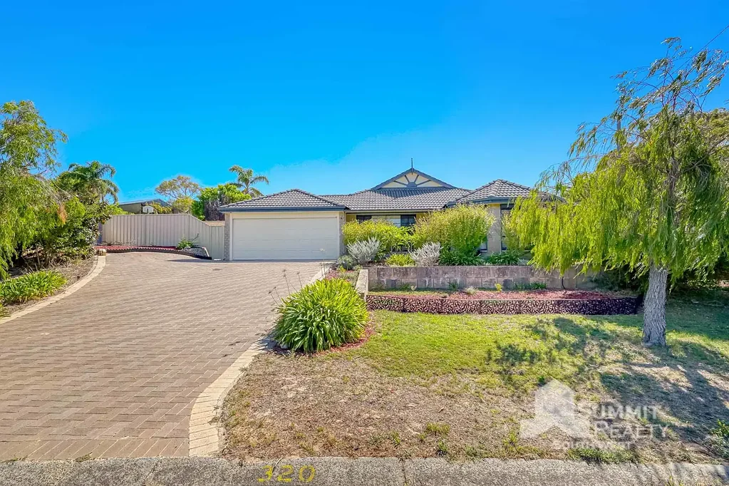 320 Ocean Drive, Withers, WA 6230