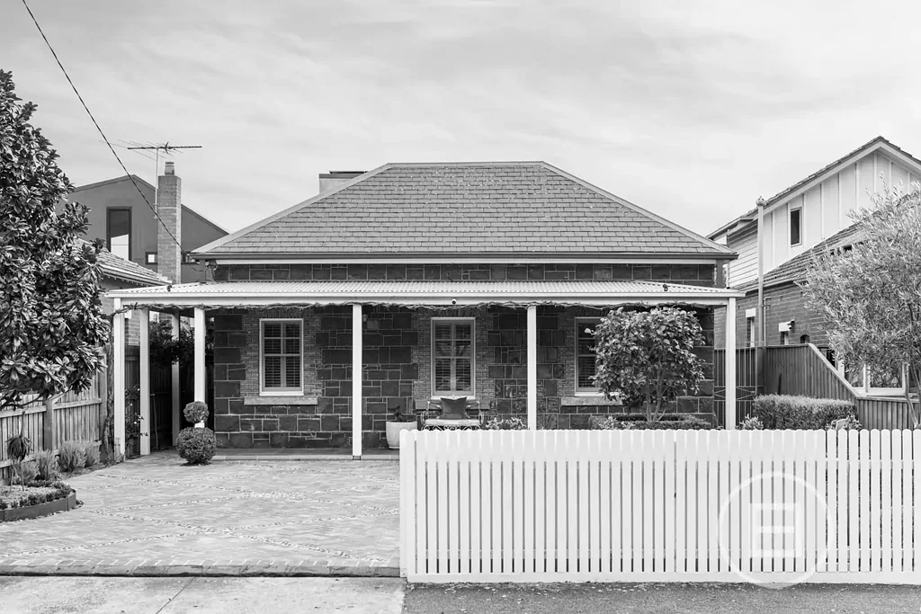 Moonee Ponds 4कमरा Expressions of Interest closing Tuesday 8th September at 5pm