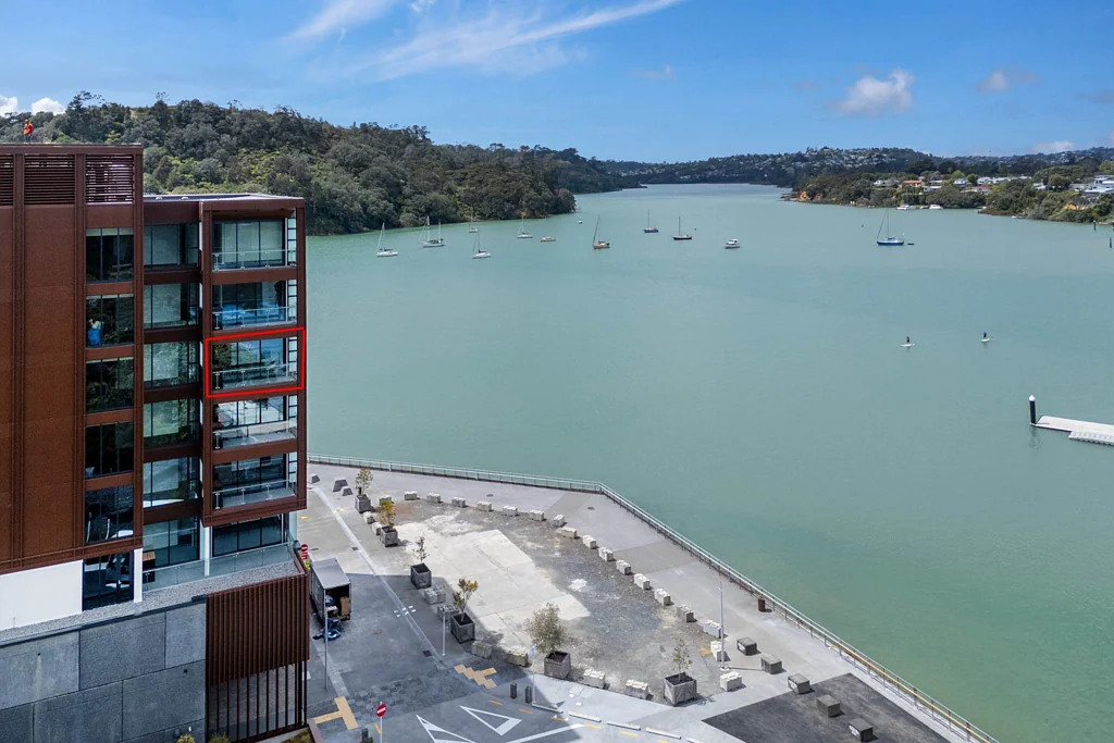 PREMIUM LUXURIOUS APARTMENT is Calling