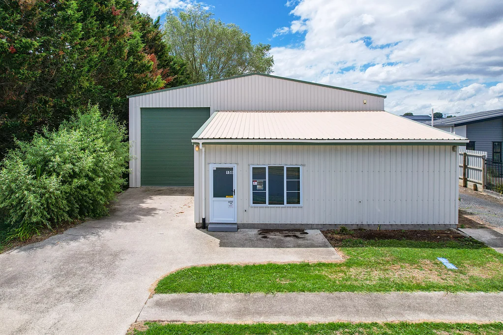 Te Awamutu  Prime Industrial Property - Seldom Found!