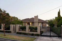 4 Kawarren Street, Balwyn North