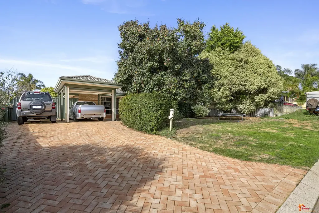 28 Bilya Gardens, Leda, WA 6170