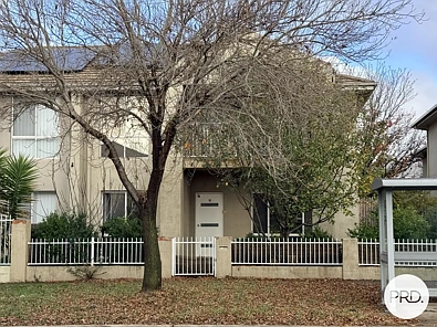 10 Jenolan Street, Harrison, ACT 2914, 4 rūma, 3 rūma horoi, House