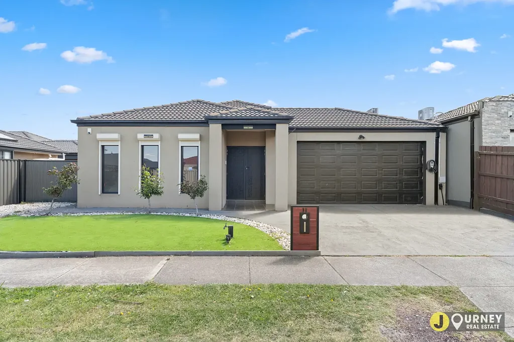 🏡 Family Home in Prime Roxburgh Park Location!
