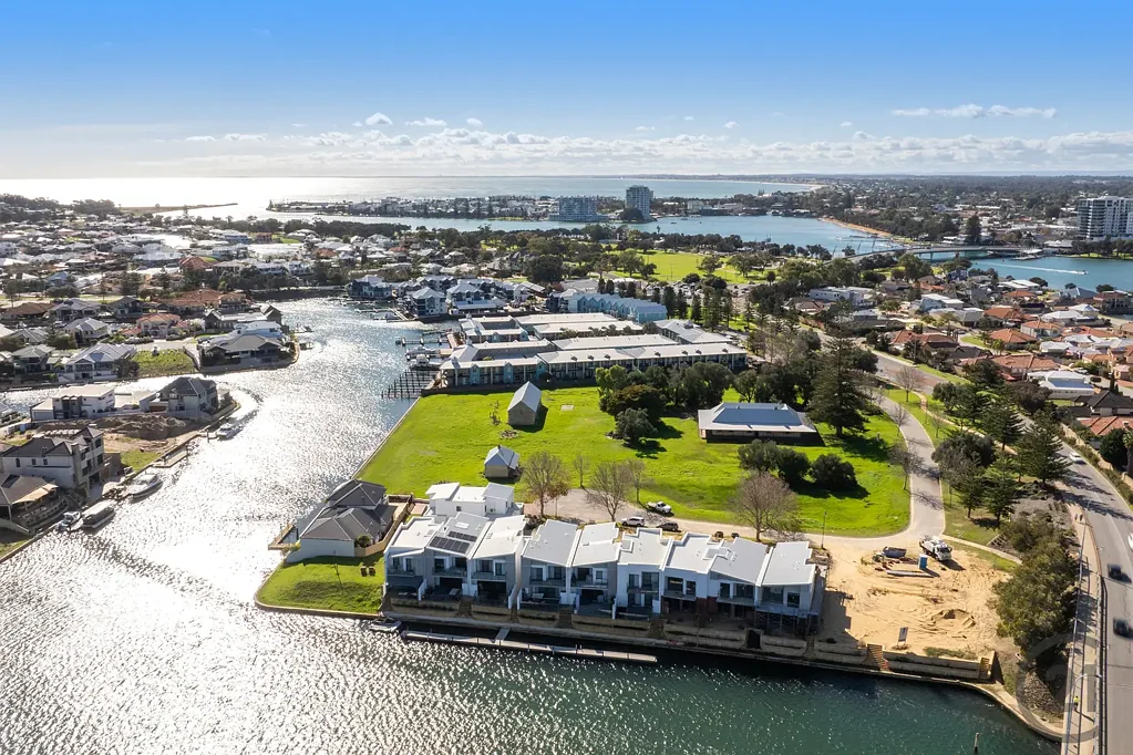 Lot 1/1 Apollo Place, Halls Head, WA 6210