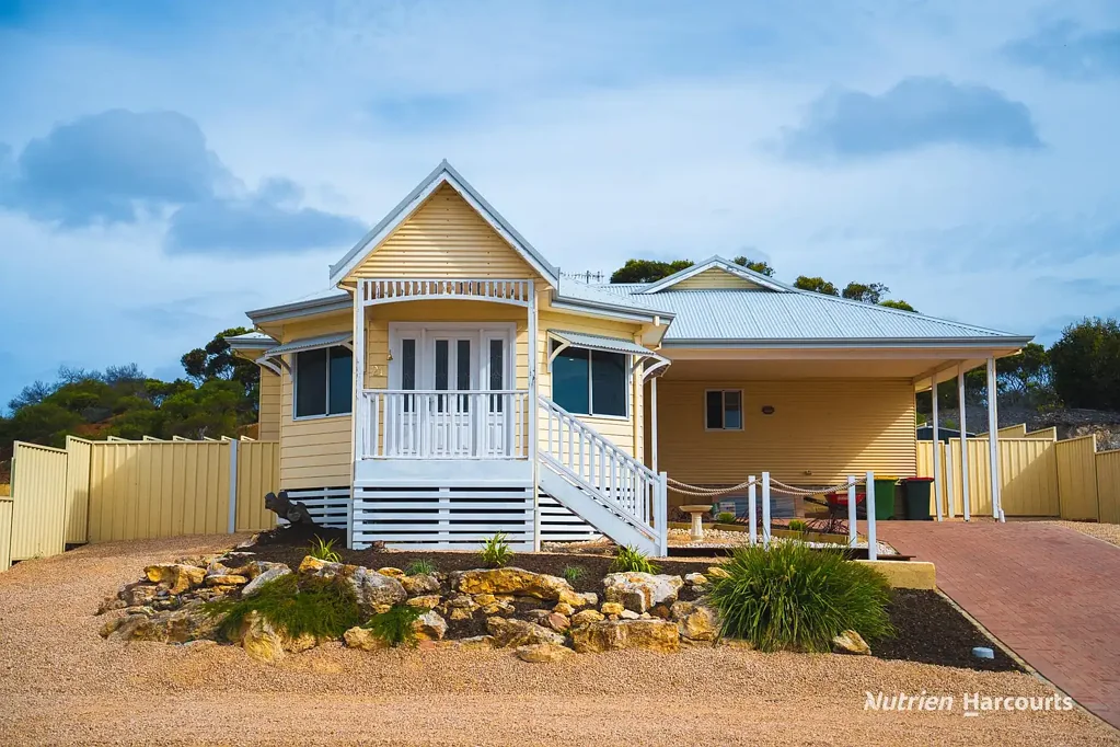 Hopetoun 4Moenga Modern Coastal Home With Views