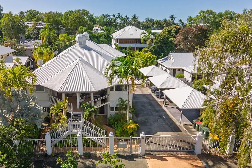 Palm Cove 2Moenga A Hidden Tropical Retreat Just Metres from the Coral Sea