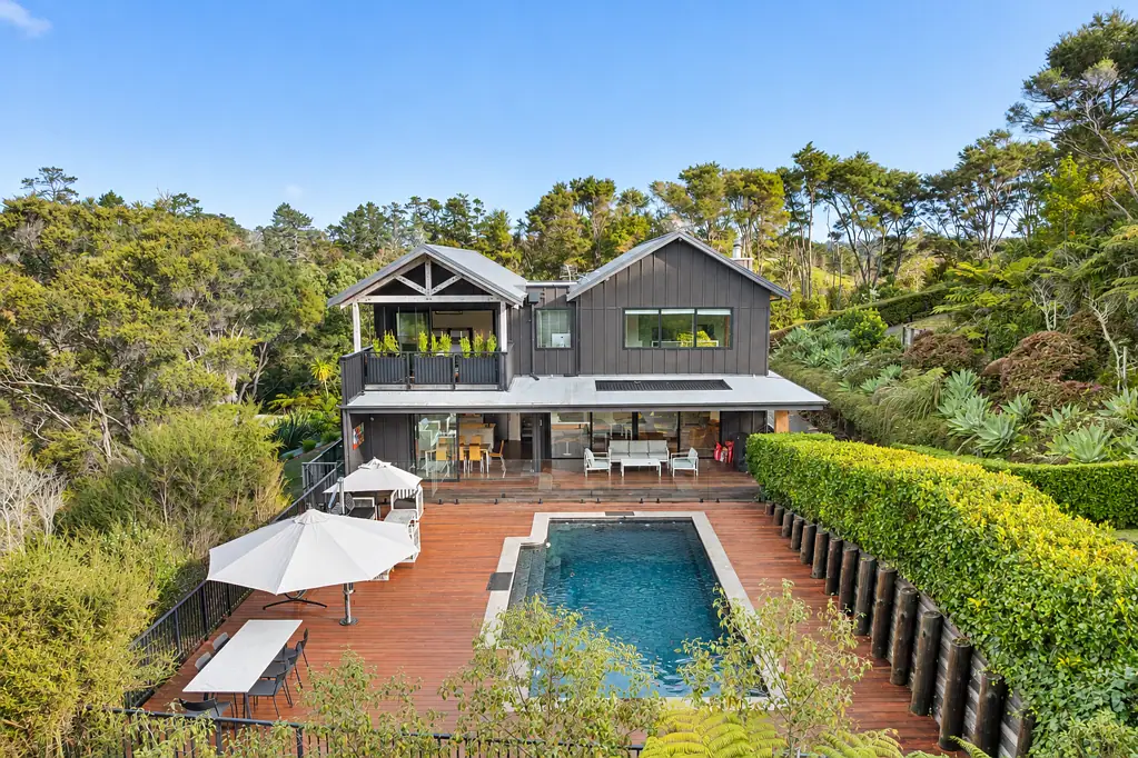 Redvale 5房  Spacious Family Living with Lifestyle Appeal