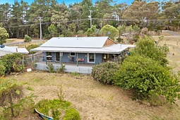 10 Young Street, Linton