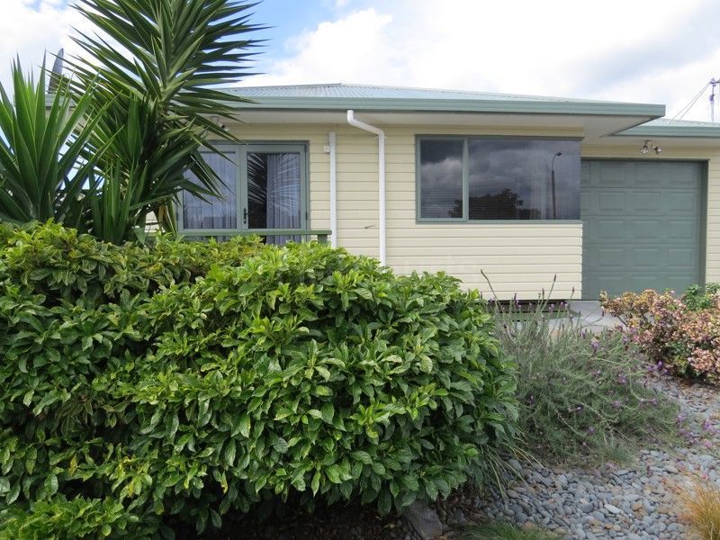 18 Matai Street, Edgecumbe, Whakatane, 2 રૂમ, 1 બાથરૂમ