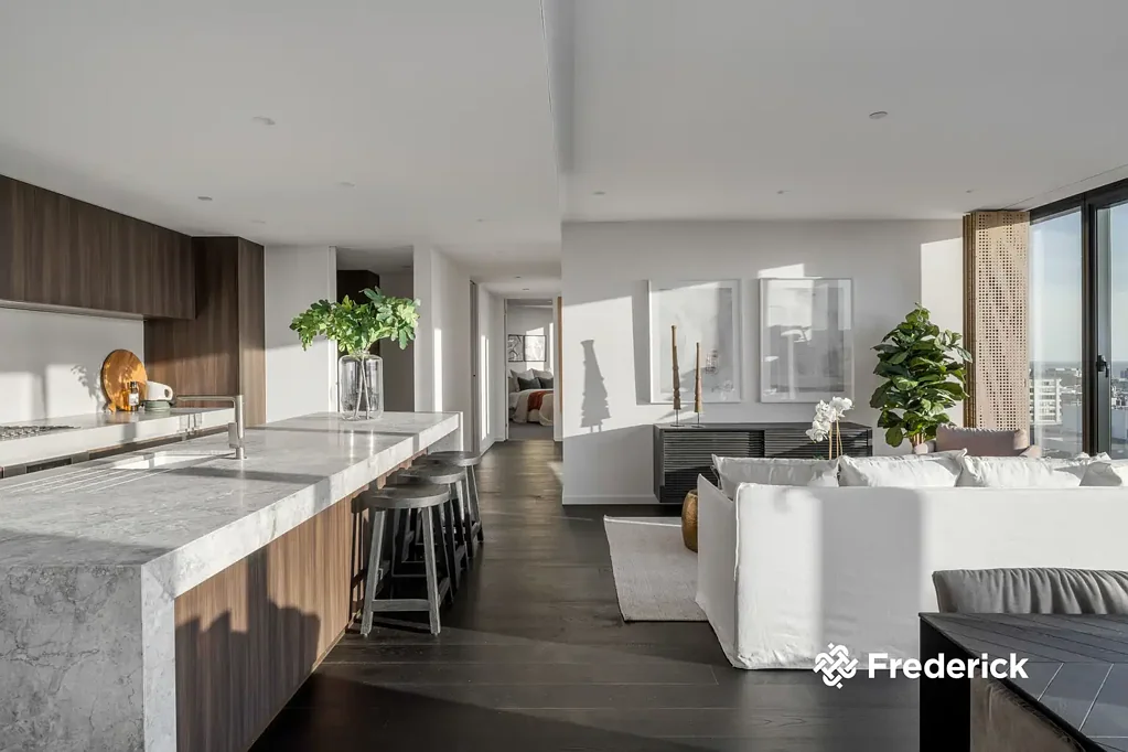 Melbourne 5બેડરૂમ House-Sized Luxury with Uninterrupted Albert Park & Bay Views