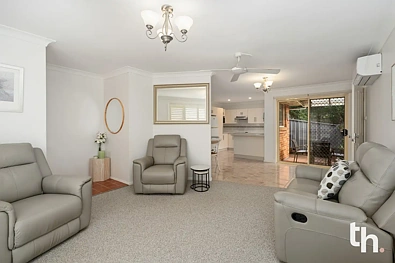 4/12-14 Glover Street, Belmont, NSW 2280, 2 chambres, 1 salles de bain, Unit