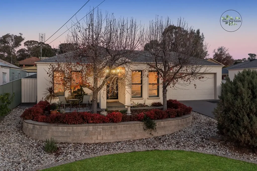 1/32 Race Street, Flora Hill, VIC 3550