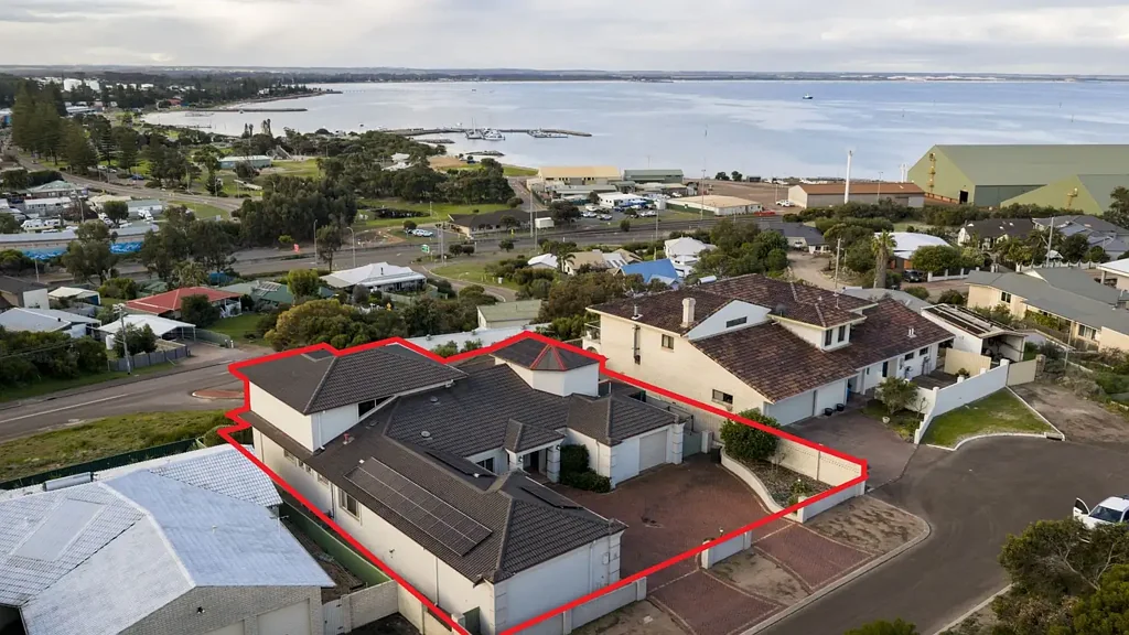 West Beach 4房  Grand Scale Living with Unrivalled Esperance Bay Views