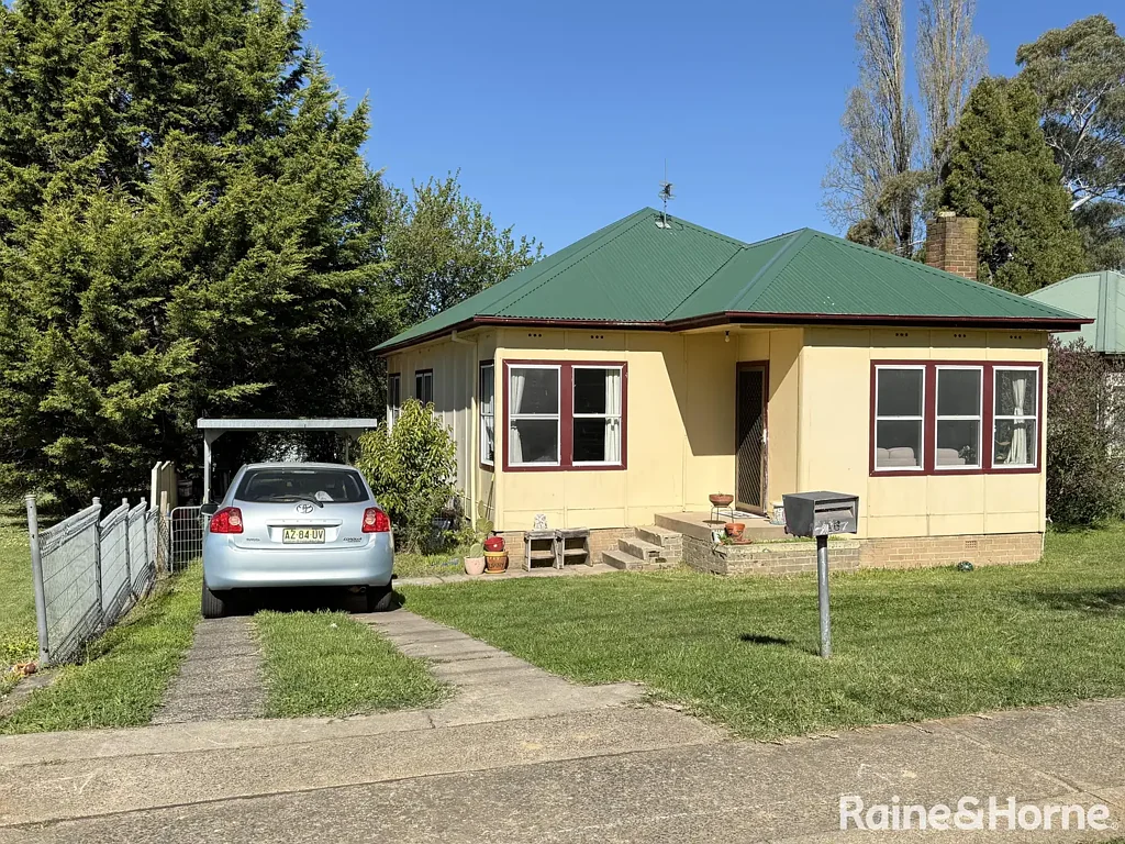 Orange 3침실 Affordable First Home or Income Earning Investment - It's Rented at $ 420-00 per week