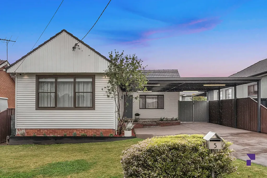 5 Bulwarra Avenue, Sefton, NSW 2162