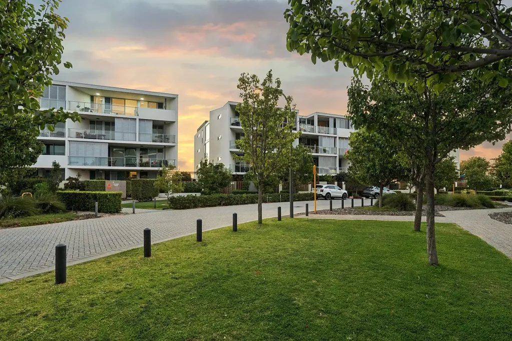 45/6 Gemstone Boulevard, Carine, WA 6020