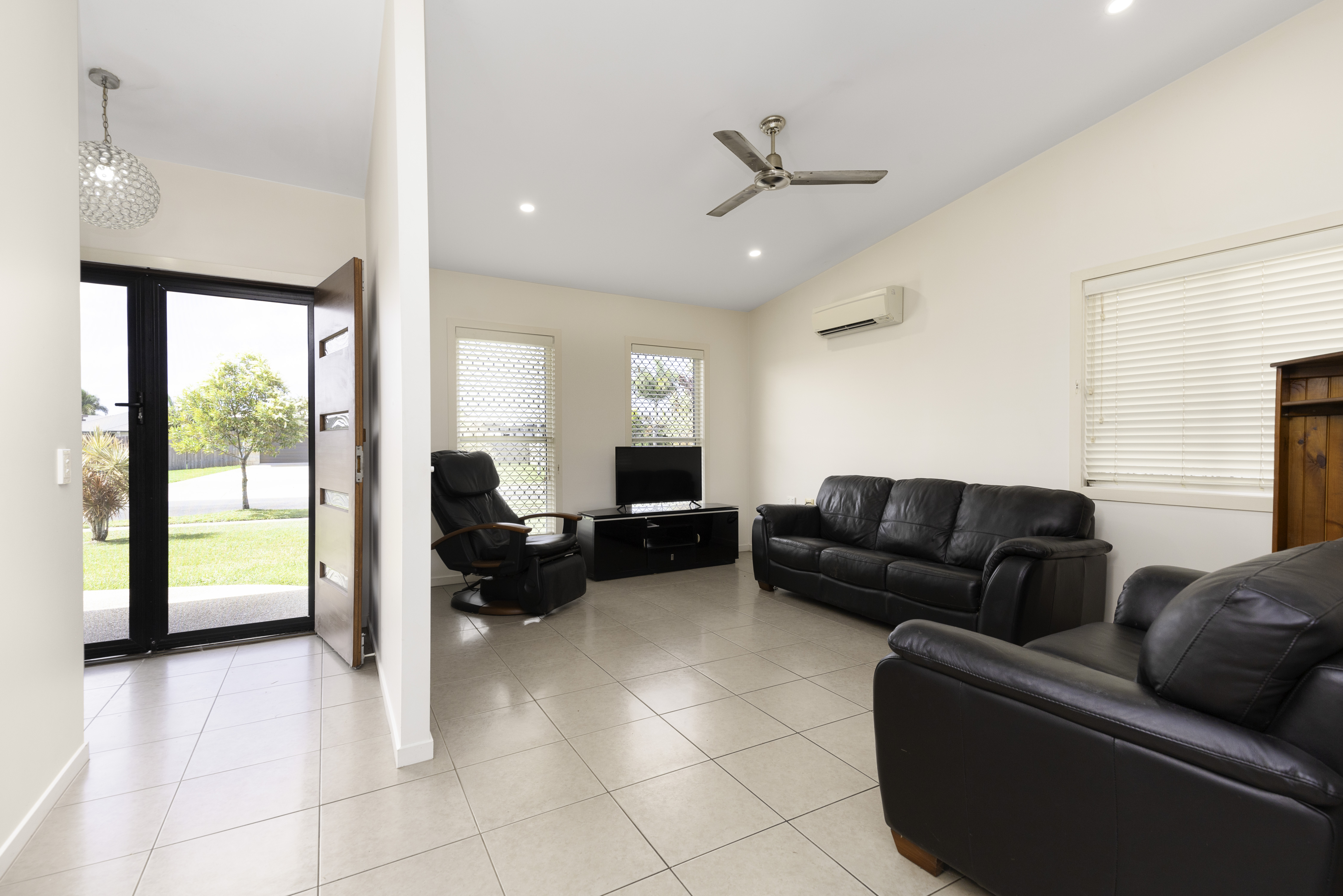 7 LAKEVIEW DR, BEACONSFIELD QLD 4740, 0 phòng ngủ, 0 phòng tắm, House