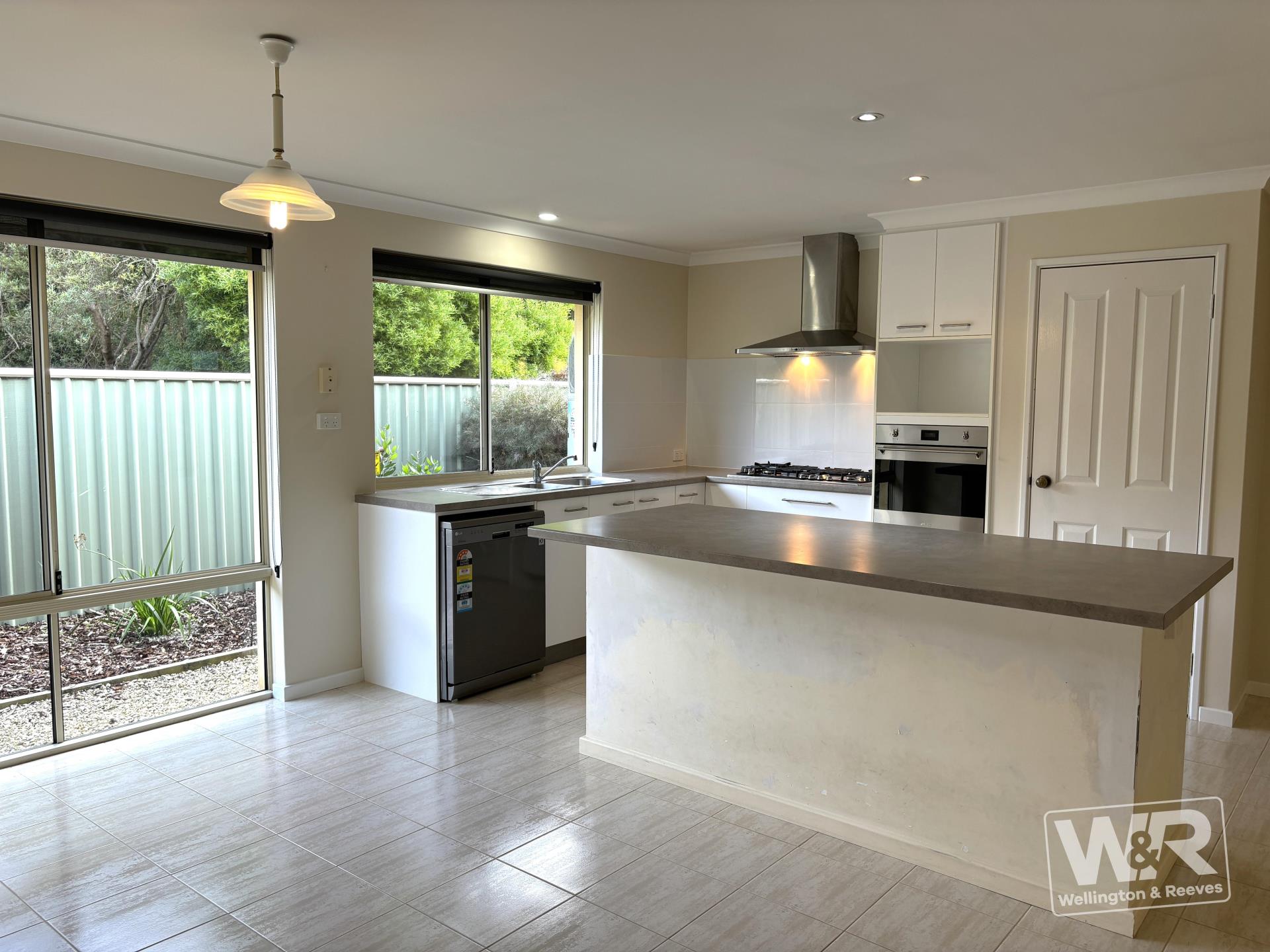 40B ARDROSS CR, COLLINGWOOD PARK WA 6330, 0部屋, 0バスルーム, House