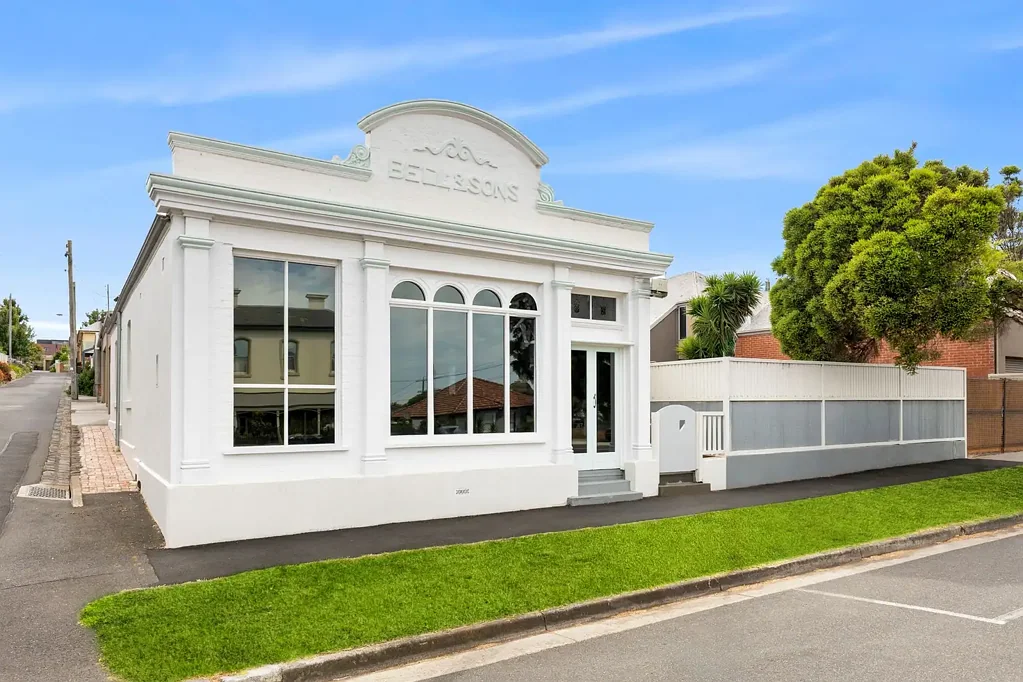 Geelong 2 Slaapkamer A Landmark of History, Character & Opportunity