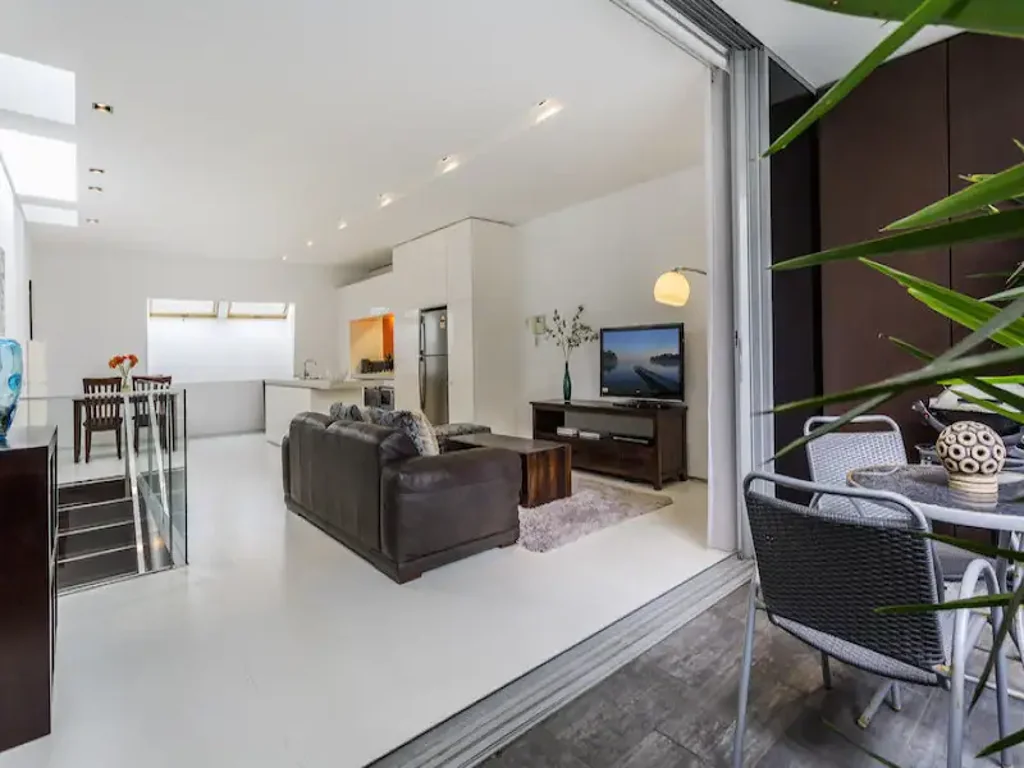 ST MARGARETS TERRACE | Unfurnished