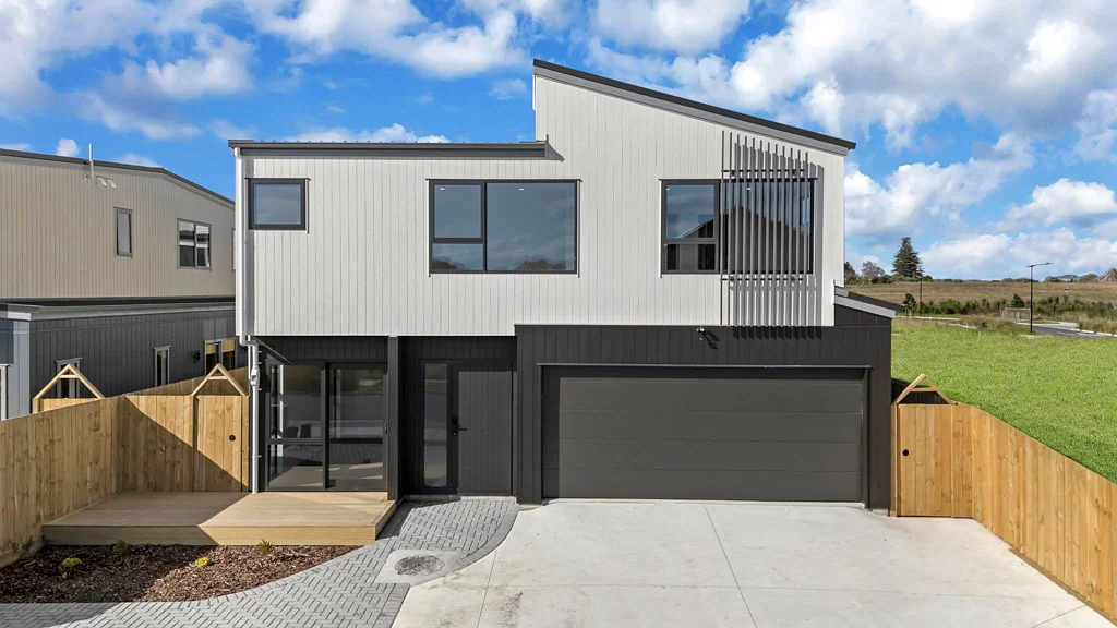 Karaka 7房  Luxury Living Redefined in Prestigious Karaka