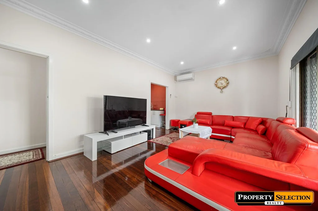 Yokine 4ਬੈੱਡਰੂਮ Character House on 400sqm block.