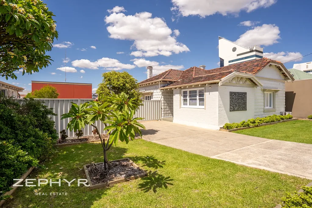 Bunbury 3 Bedroom Rare Opportunity in the Heart of Bunbury CBD – Residential & Commercial Potential