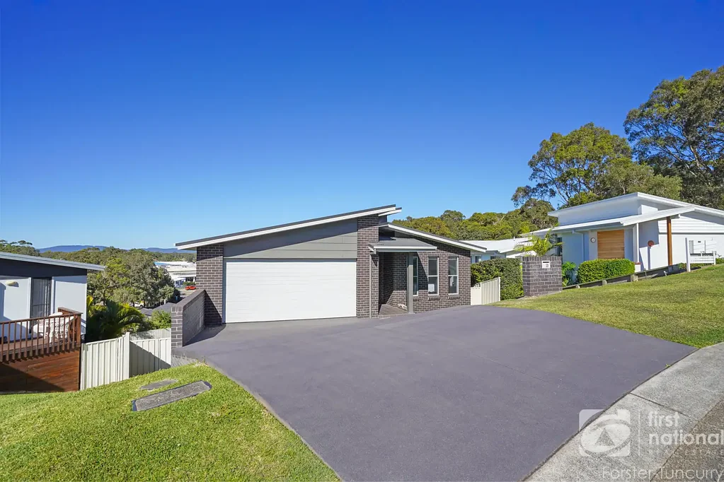 13 Narran Close, Forster, NSW 2428