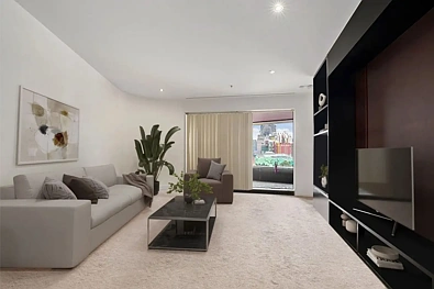 Melbourne 2 Bedroom QV 11 - Northerly Aspect & State Library Views