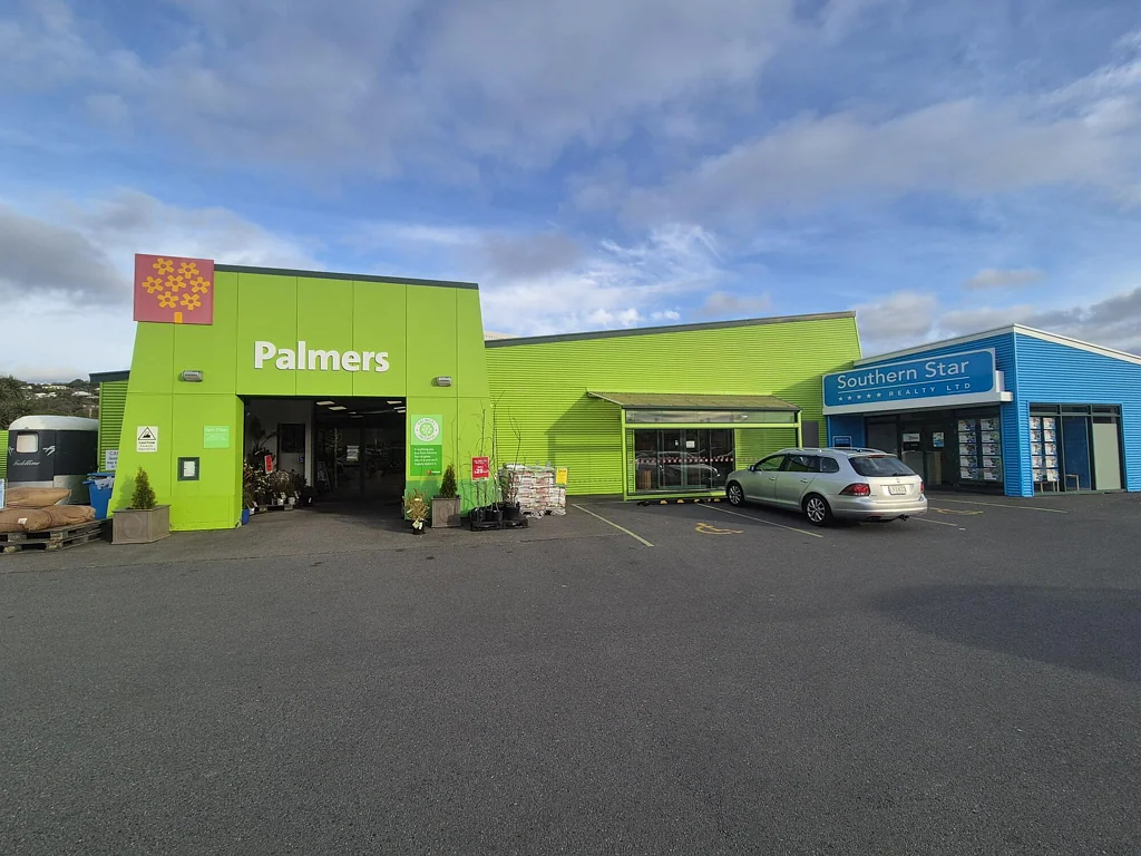 Plimmerton Retail spot at the Palmers Centre