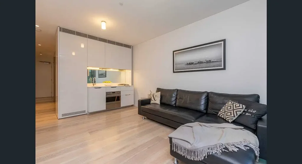 LEVEL 6 | MODERN & UNFURNISHED SUITE ONE BEDROOM | @ CENTRAL PARK