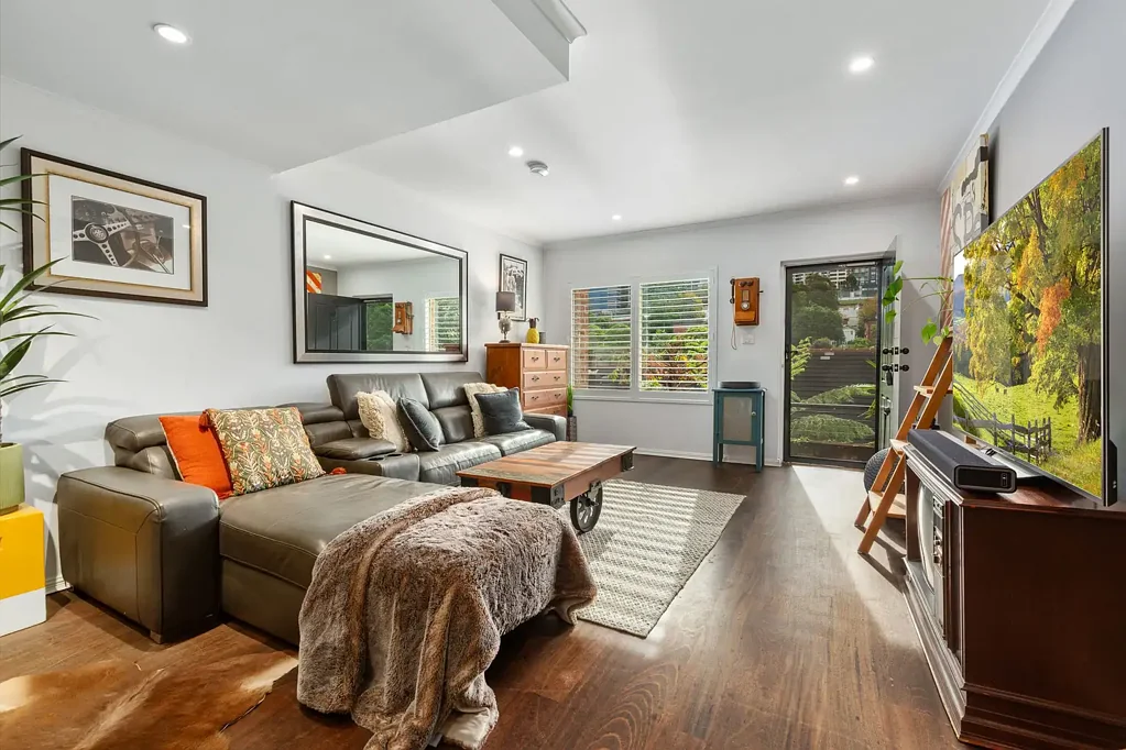 Neutral Bay 3Habitaciones Spacious Townhouse in a Premier Harbourside Setting with District Views
