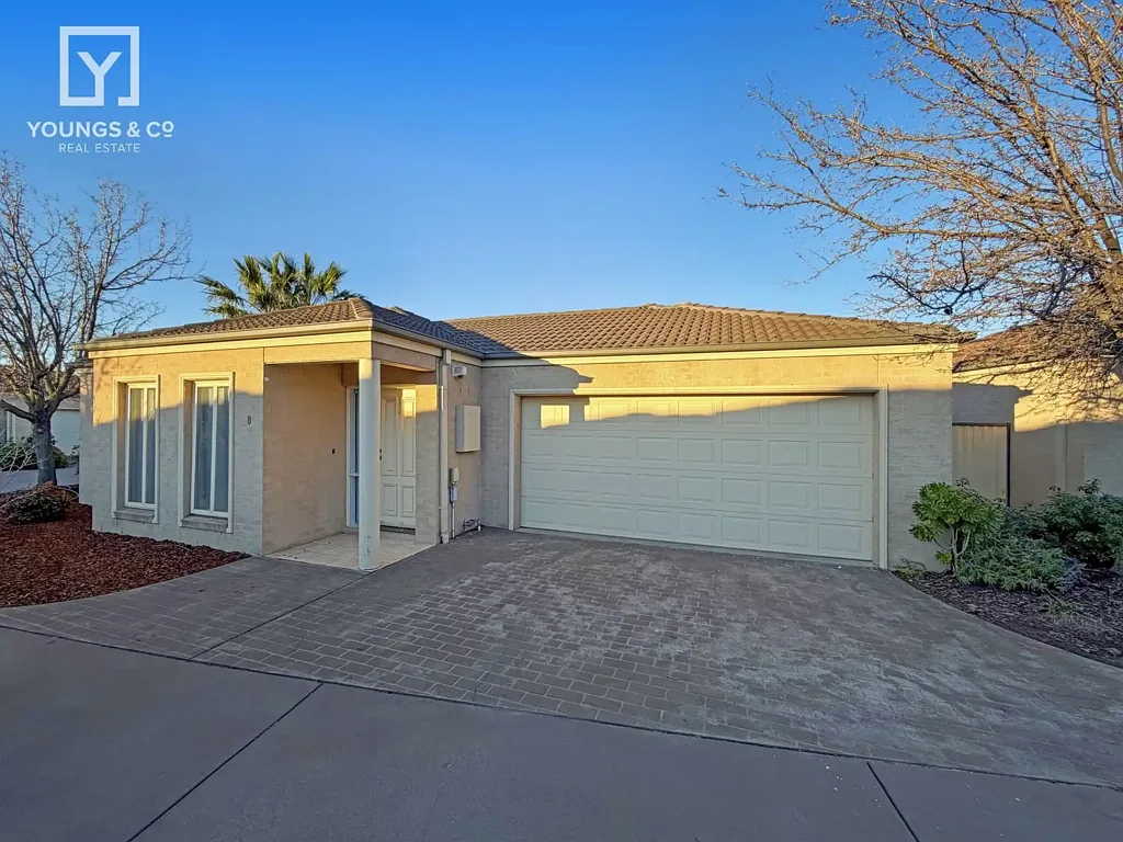 Freshly Updated Three-Bedroom Townhouse in Shepparton North