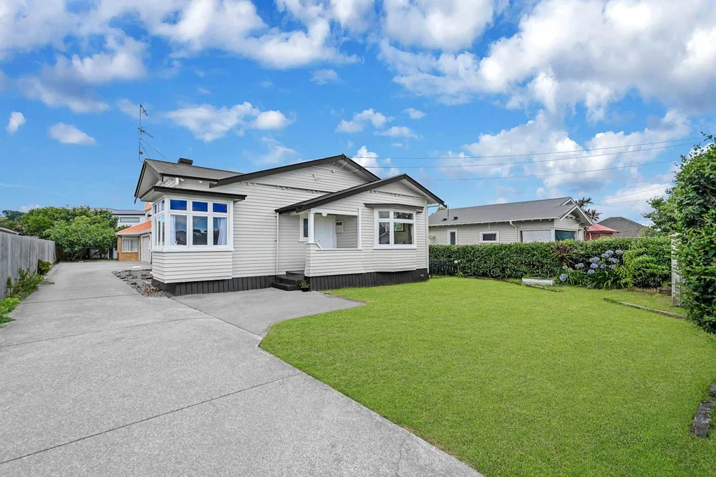 15A Somerset Road, Mt Roskill, Auckland City, Auckland