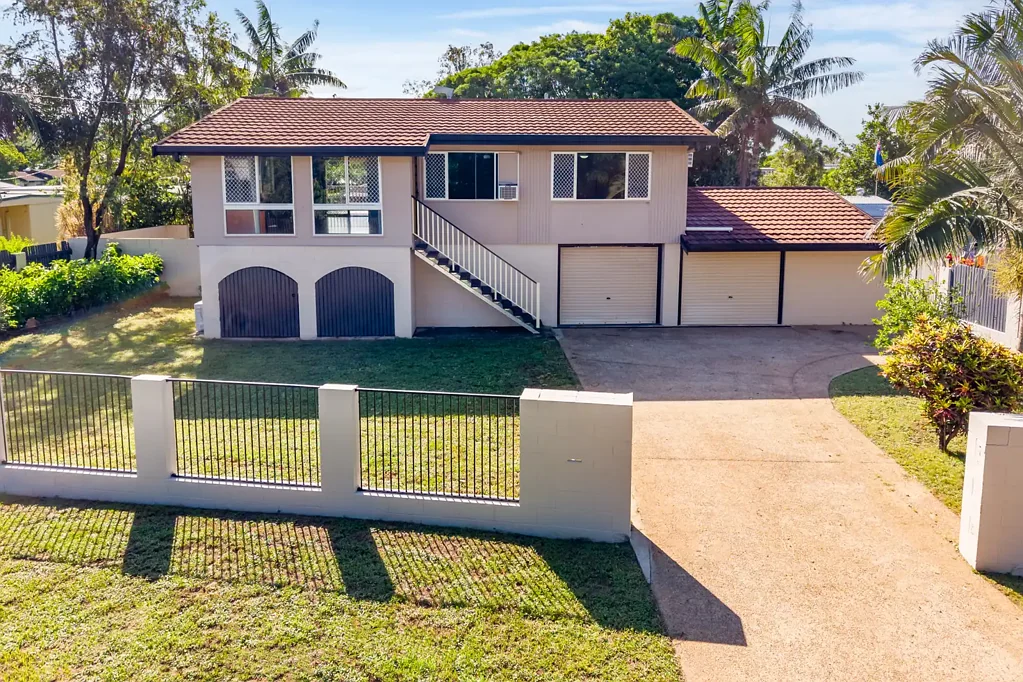 43 Peter Street, Kelso, QLD 4815