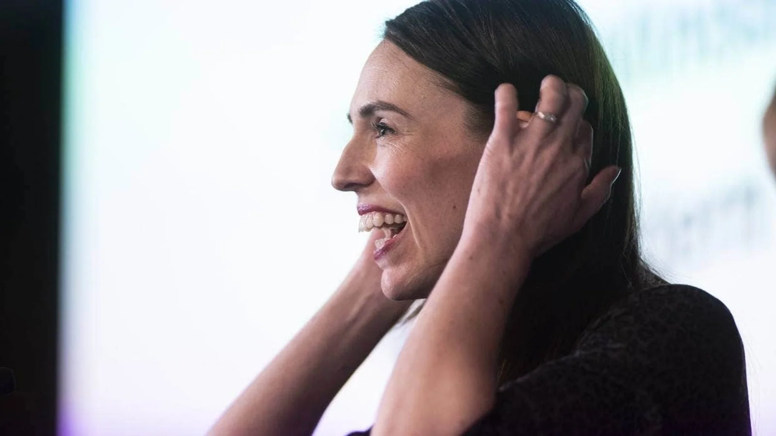 厉害！Jacinda Ardern获哈佛大学颁奖了，受高度赞赏